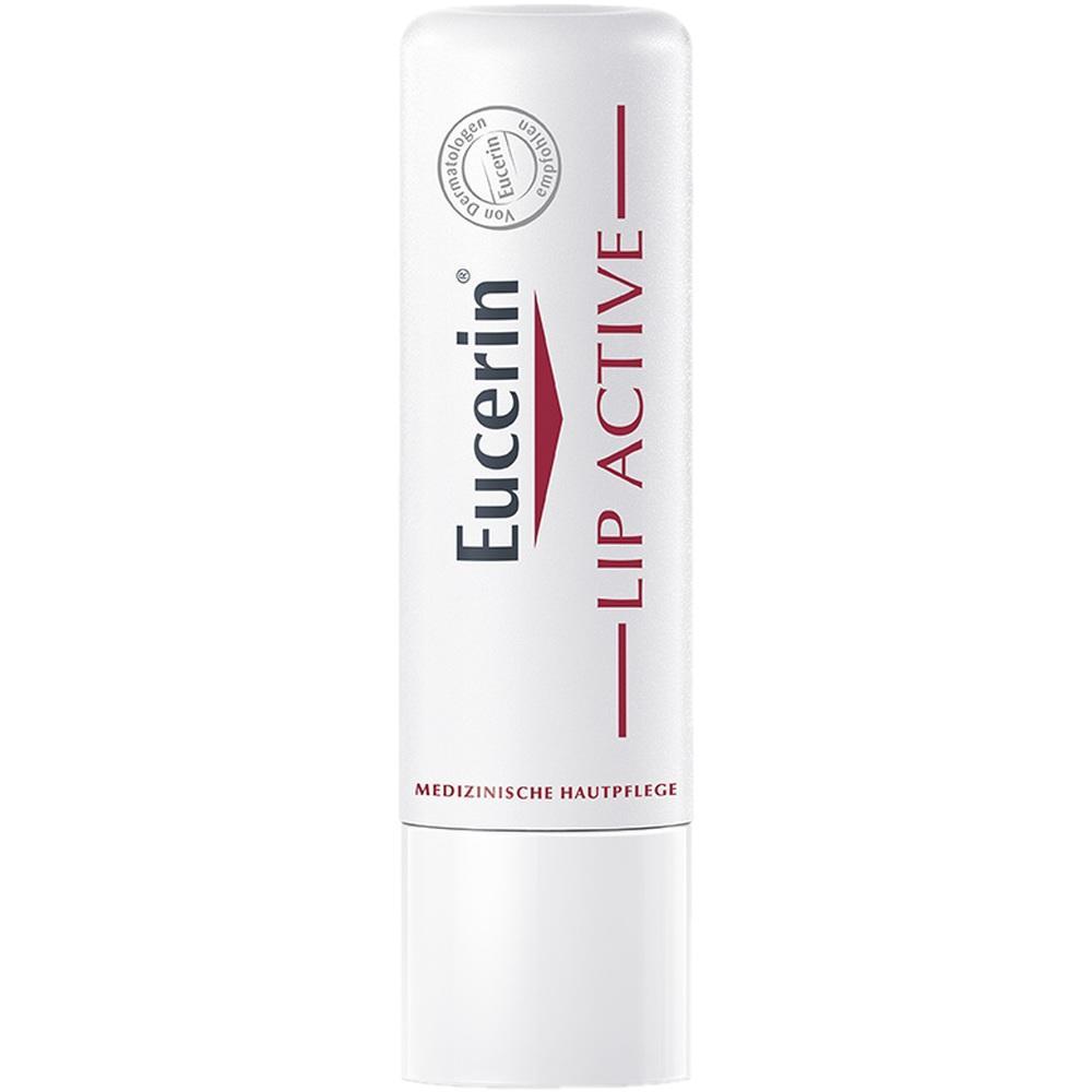 Ein Lippenpflegestift mit der Aufschrift "Lip Active" steht aufrecht.