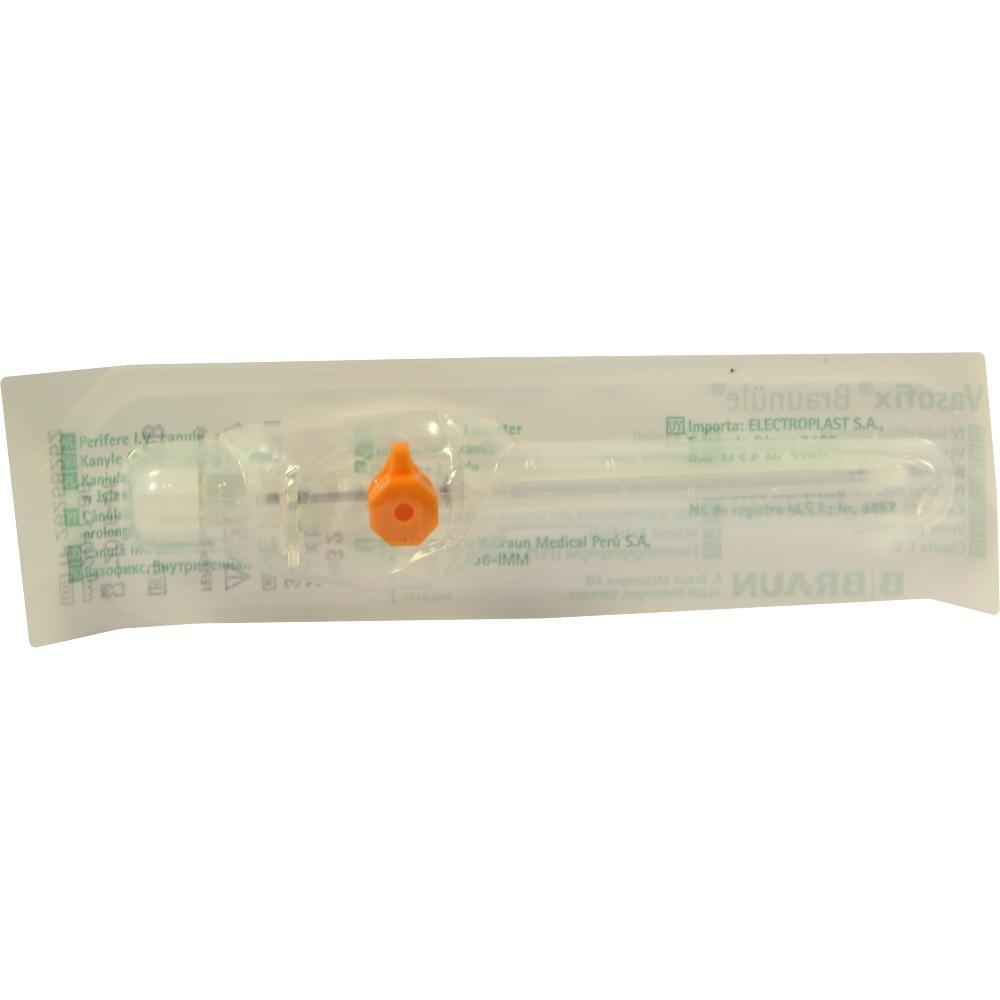 Verpackte Kanüle mit orangefarbenem Verschluss liegt auf weißem Hintergrund.