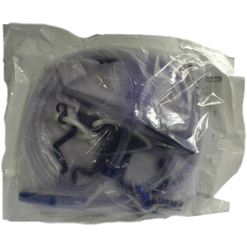 Ein verschlossenes Paket mit medizinischen Schl&auml;uchen und Zubeh&ouml;r.