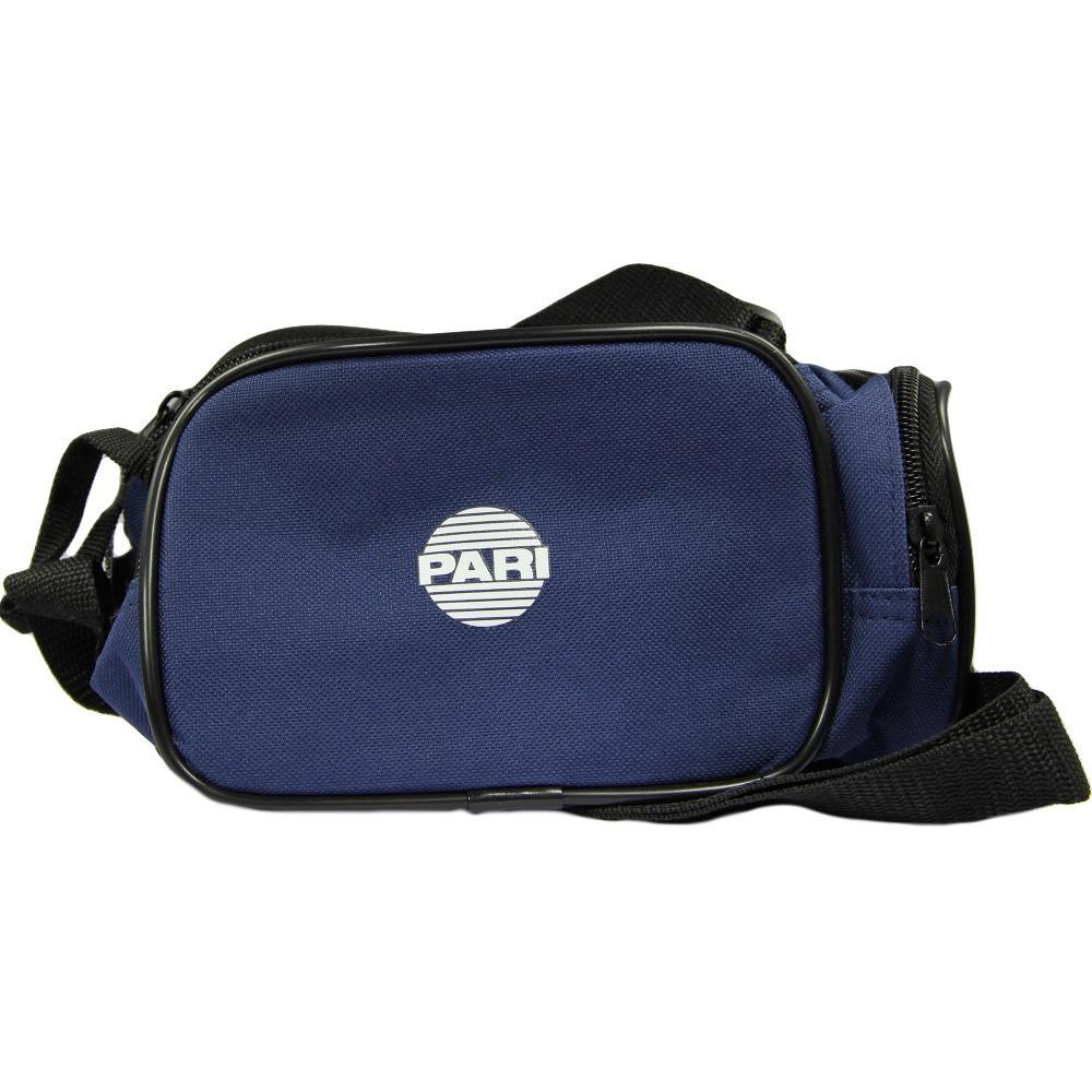 Blaue Tasche mit schwarzem Rei&szlig;verschluss und einem wei&szlig;en Logo darauf.