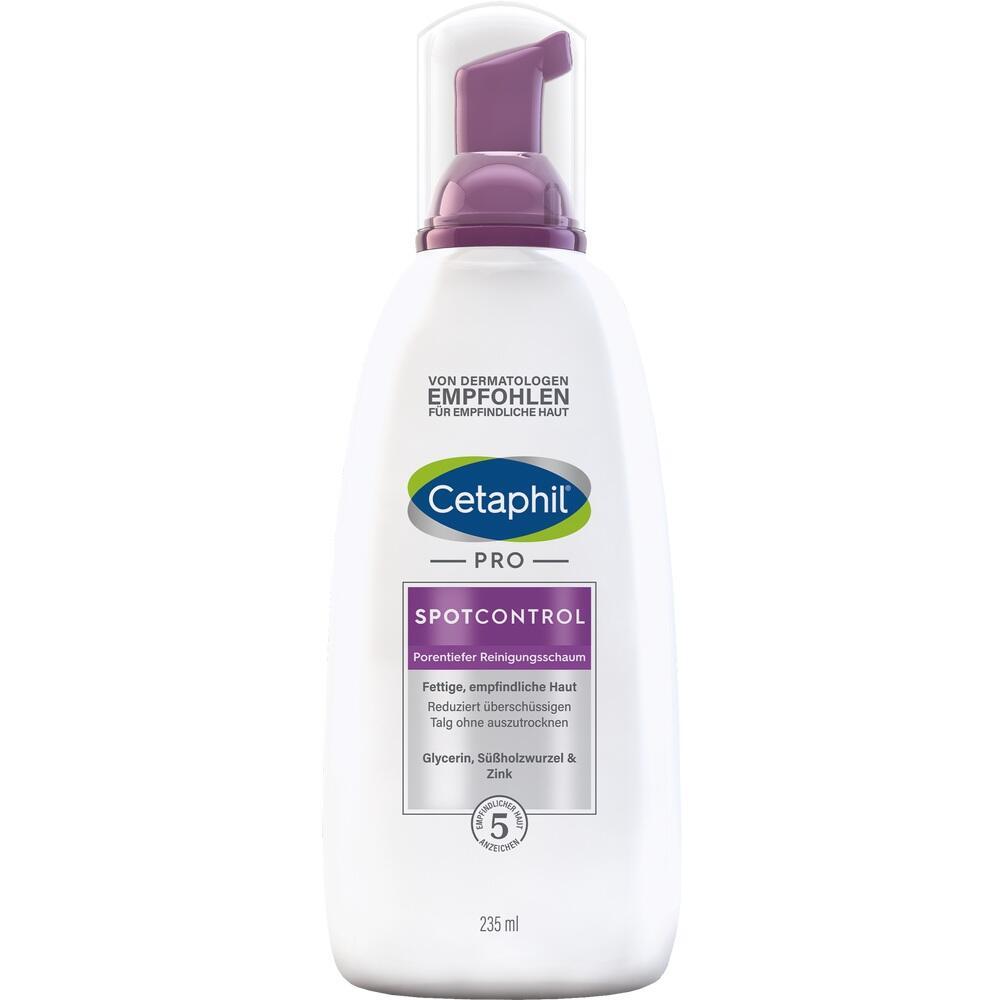 Eine Flasche Cetaphil Reinigungschaum für empfindliche, fettige Haut.