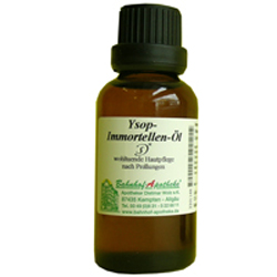 Braunes Fl&auml;schchen mit einem Etikett f&uuml;r Ysop-Immortellen-&Ouml;l.