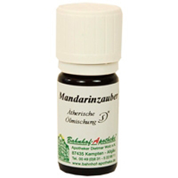 Kleines braunes Fl&auml;schchen mit wei&szlig;em Deckel und der Aufschrift "Mandarinzauber".