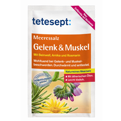 Tüte mit Meersalz für Gelenk- und Muskelpflege mit Kräutern.